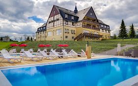 Panorama Berghotel Wettiner Hoehe